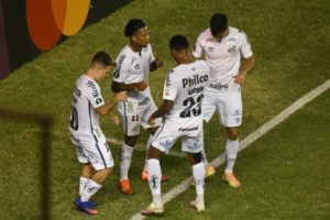 Técnico arma o Peixe contra equatorianos