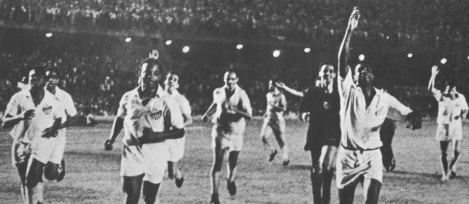 Santos, primeiro time bicampeão do mundo - Santos Futebol Clube