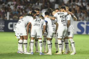 Santos perde do Fortaleza na Vila e é rebaixado para Série B do Campeonato  Brasileiro - Diário do Peixe