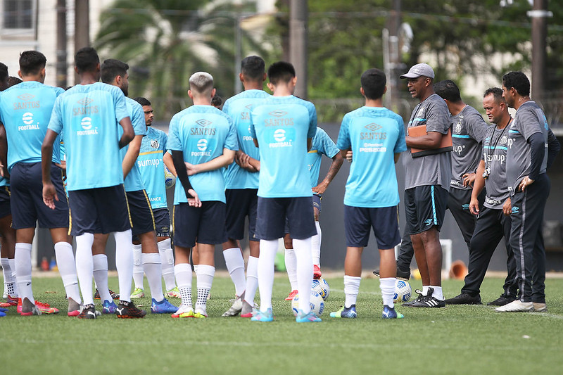 Wesley Patati, Foto: Pedro Ernesto Guerra Azevedo/Santos FC…, Santos  Futebol Clube