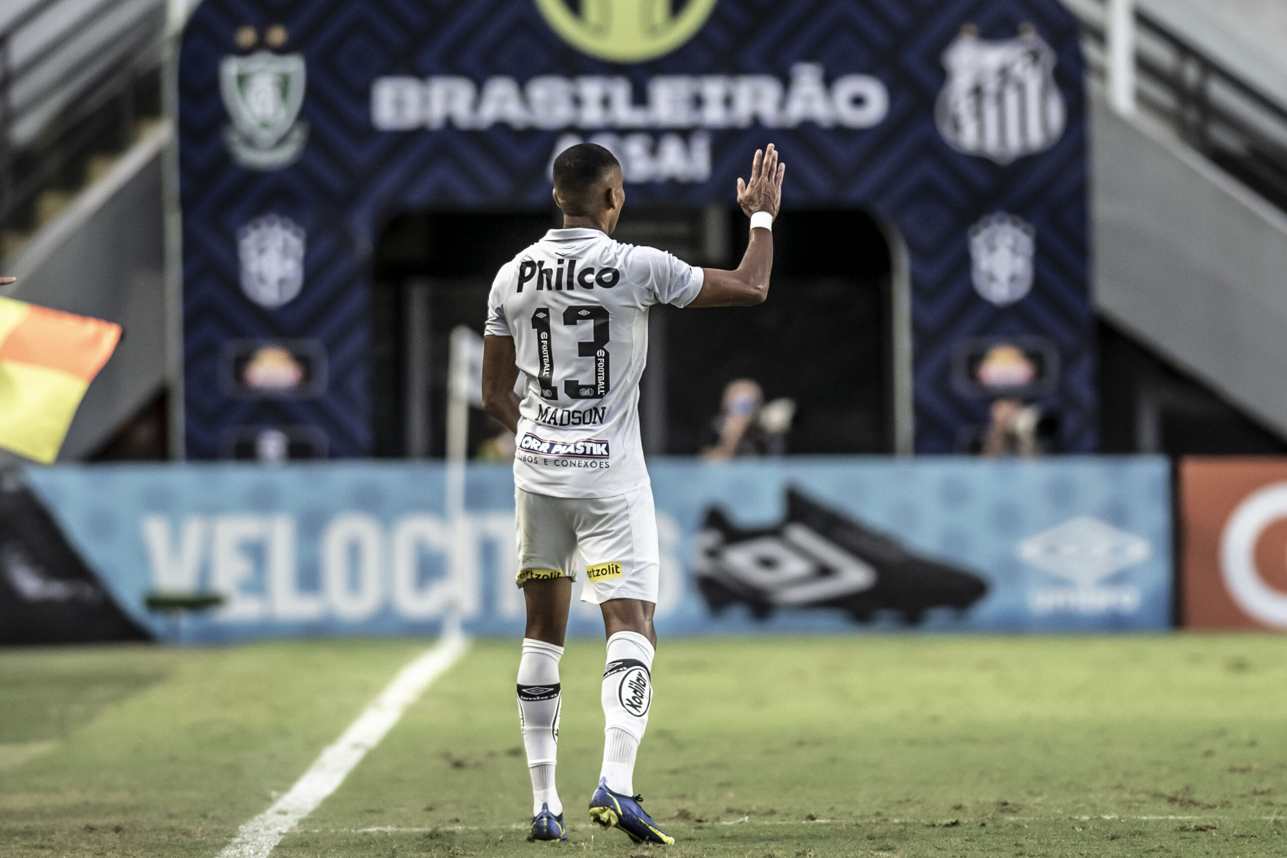 Trio ex-Corinthians está entre os dez brasileiros mais valiosos da