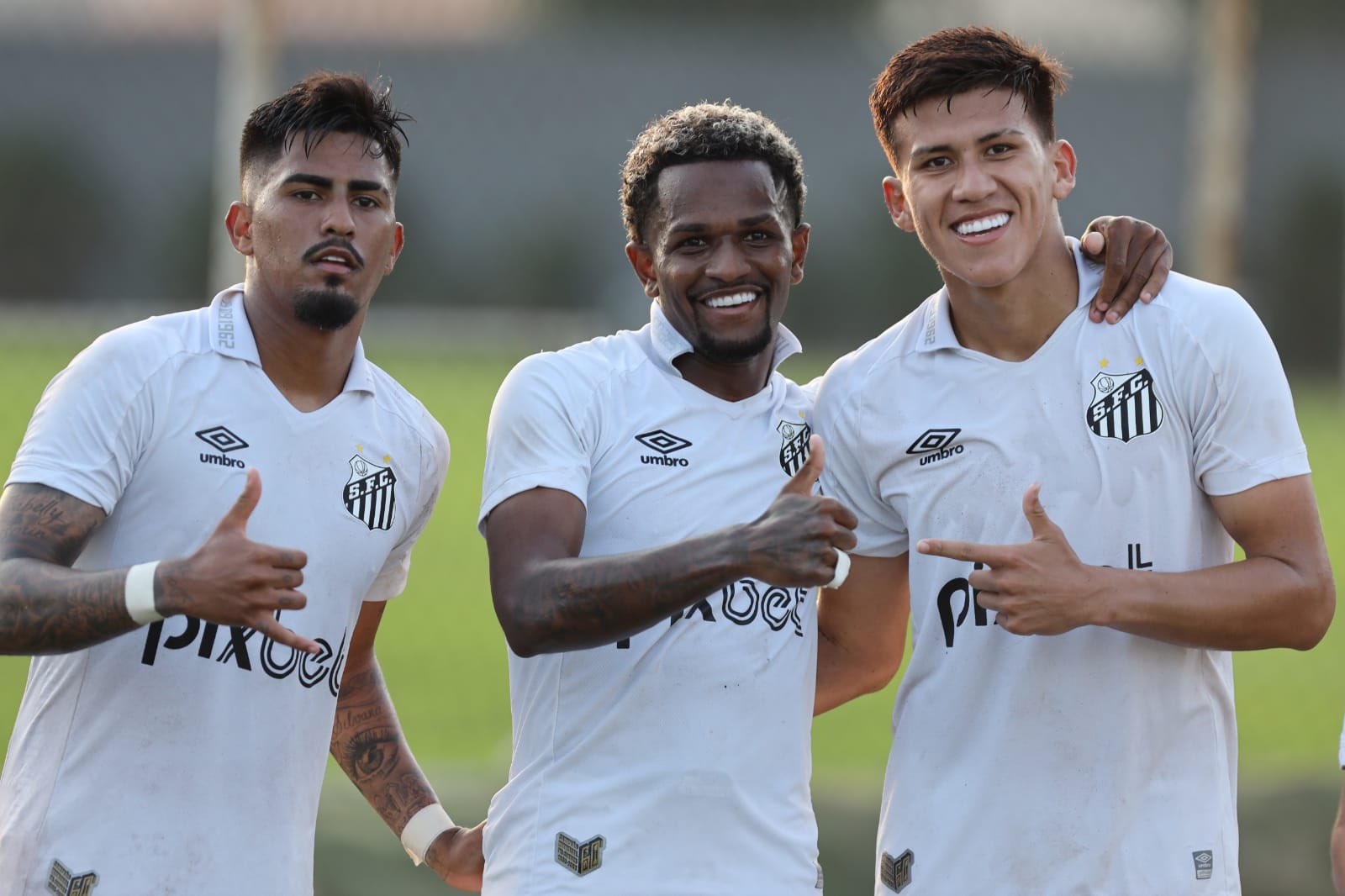 Joia do Santos, Renyer revela que lesão interrompeu negociações com clubes  europeus - ESPN