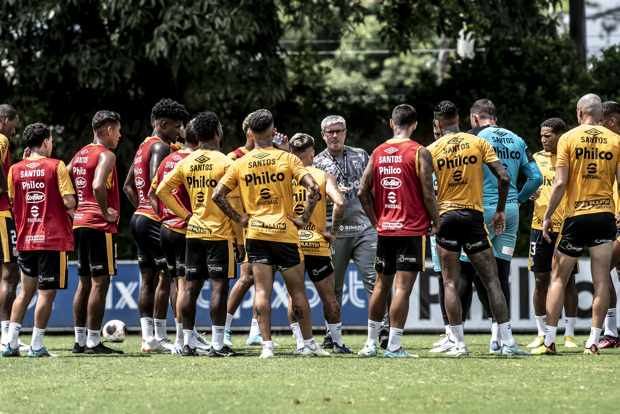 Ele jogou Copa do Mundo e foi cria do Mengão, agora deve ficar desempregado