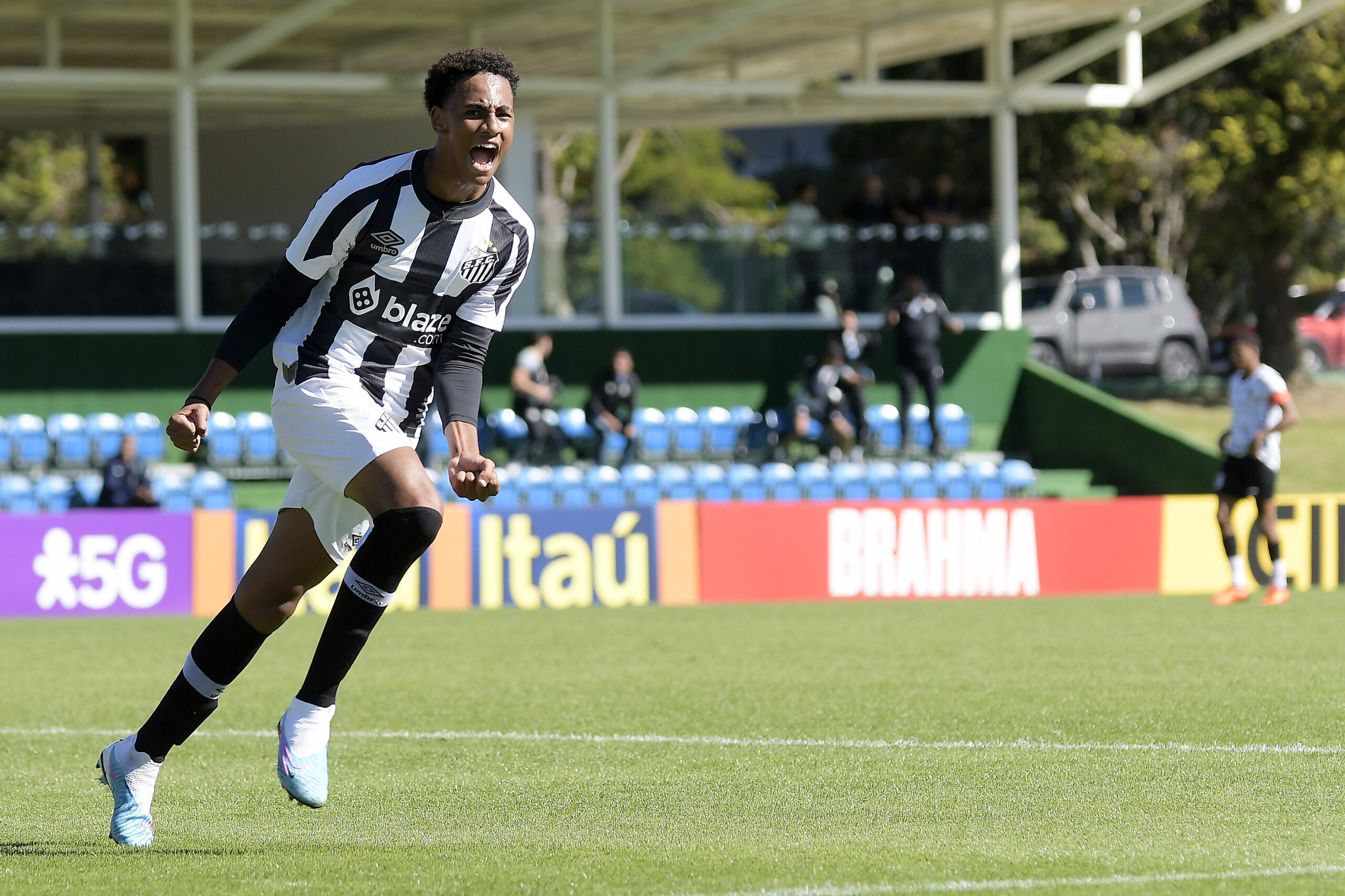 Wesley Gassova, atacante do elenco Sub-17 do Corinthians