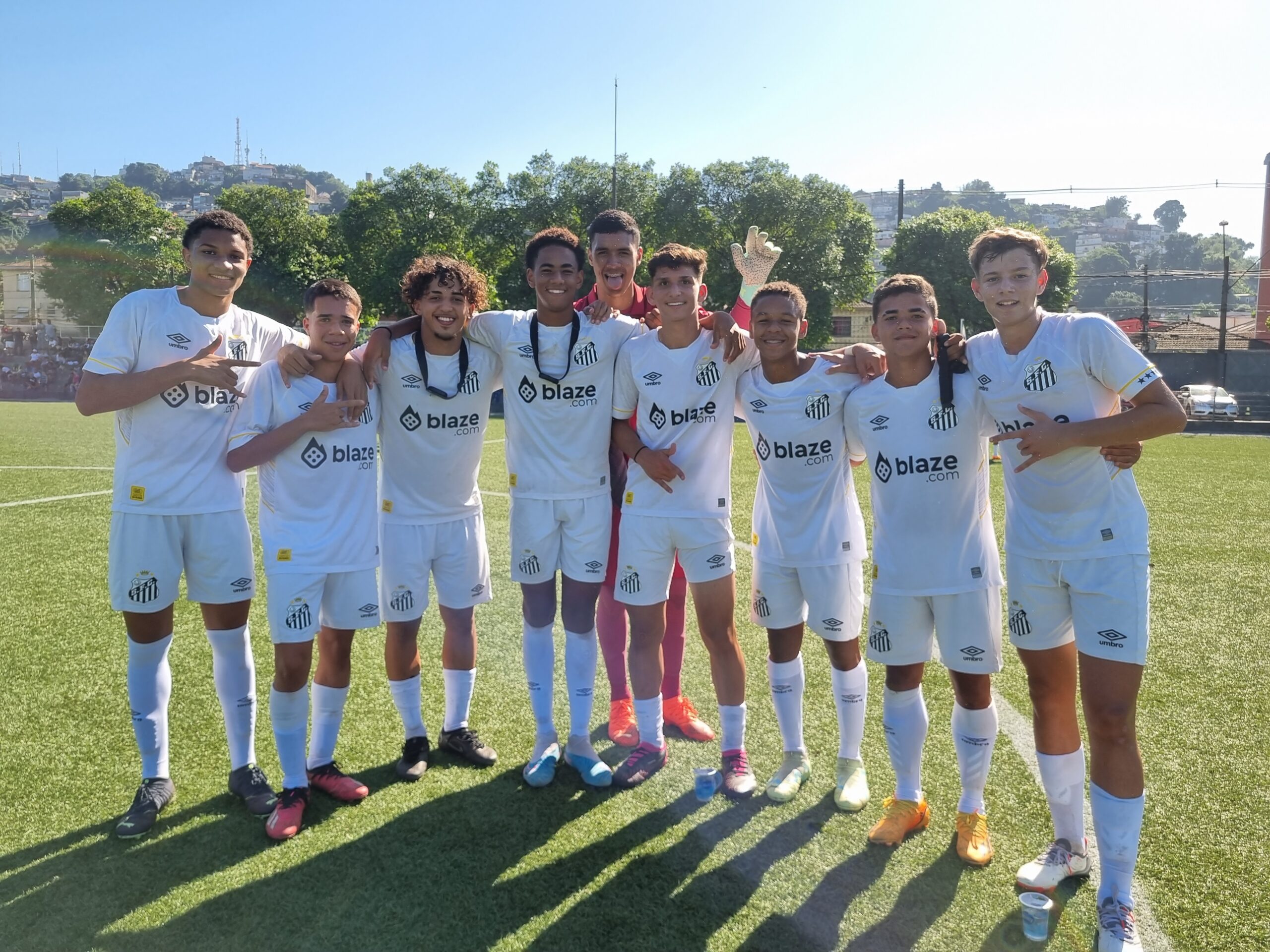 Sereinhas da Vila goleiam Mauaense por 13 a 0 pelo Campeonato Paulista Sub- 17 - Santos Futebol Clube