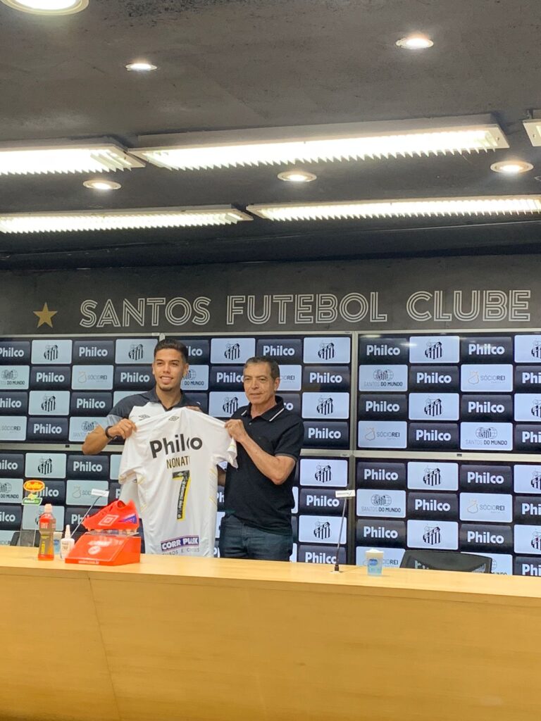 Promessa do Santos, Renyer celebra boa fase no Paulistão sub-20: “Estou  muito feliz” - Diário do Peixe