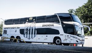 Santos tem "reforço" de novo ônibus Baleia na final do Paulistão