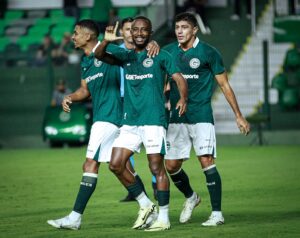 Rodada da Série B tem três jogos nesta segunda e Santos tem liderança ameaçada