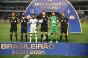 Confira o retrospecto dos confrontos entre Santos e Chapecoense