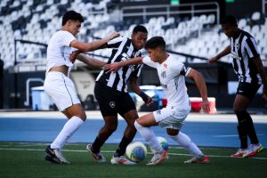 Santos perde para o Botafogo e se complica no Brasileiro Sub-20