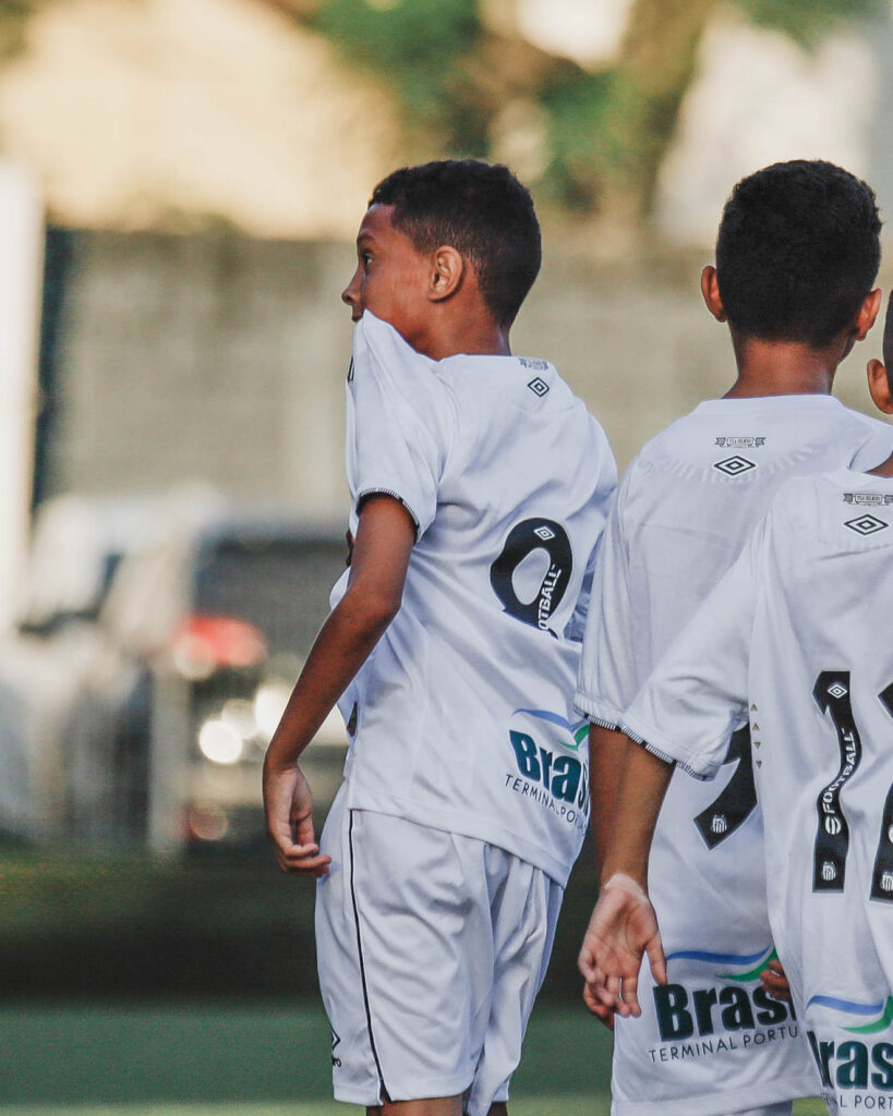 Davi Lucca marca duas vezes e Santos vence o Flamengo-SP no Paulista Sub-11