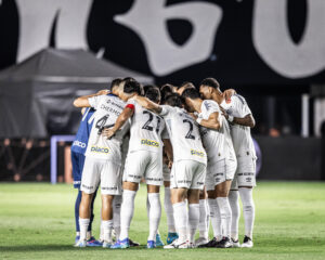 Na TV: Saiba onde assistir o duelo entre Chapecoense e Santos