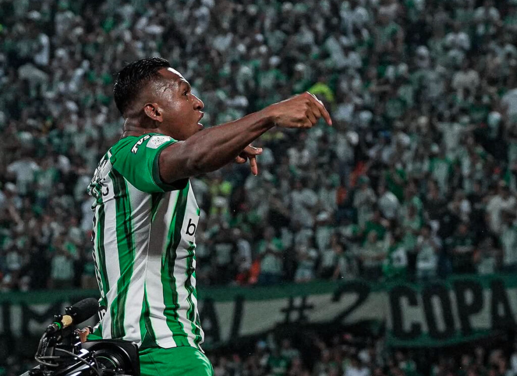 Alfredo Morelos é campeão da Copa Colômbia pelo Atlético Nacional